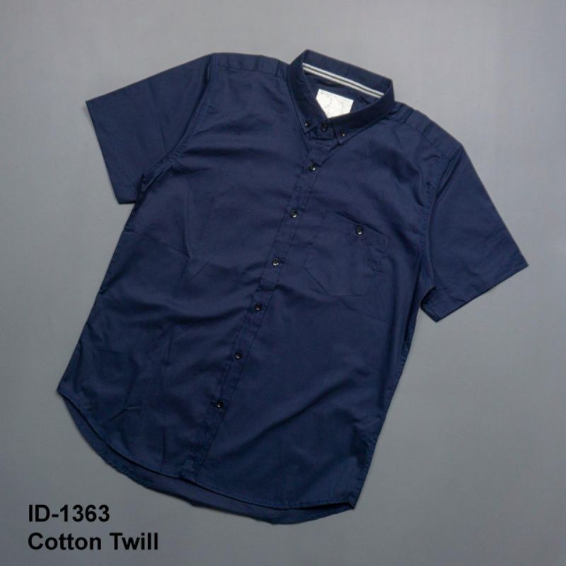 Kemeja Polos Pria Lengan Pendek Distro F2D Bahan Katun Premium Polos Formal Hitam Maroon Hijau Kemeja Cowo Cowok Laki Laki-laki Ukuran M L XL