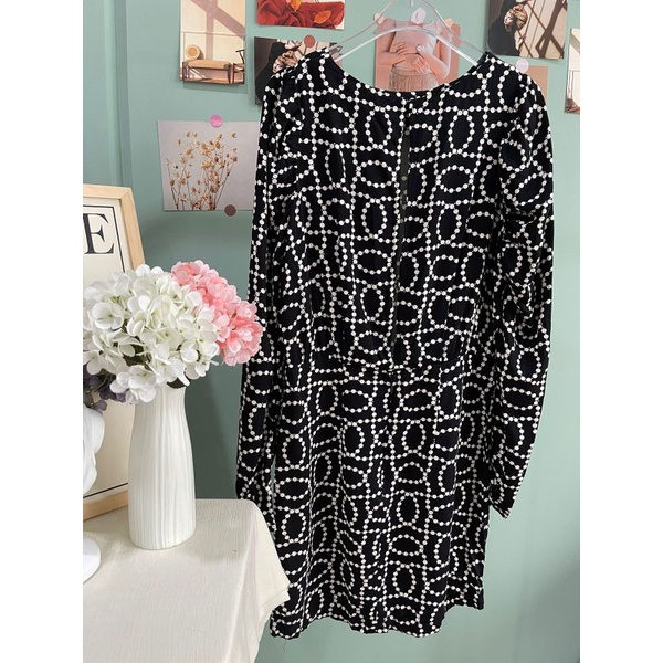 Hm longsleeved printed midi dress