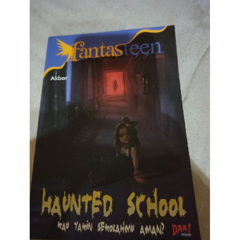 Preloved Fantasteen Haunted School (seperti baru)