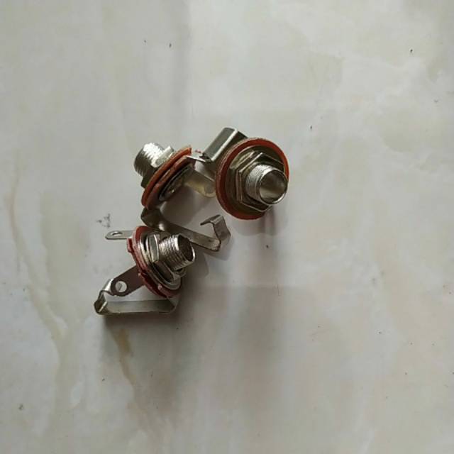 Soket mic akai body besi murah