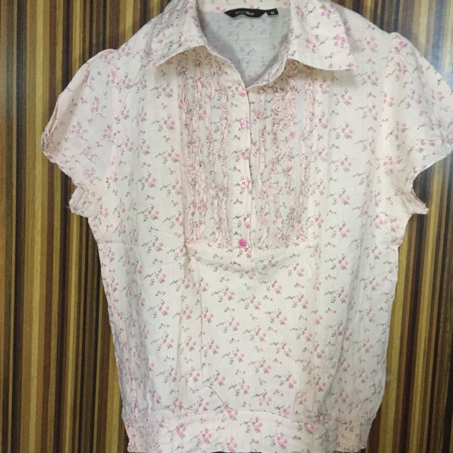 Blouse corak bunga ( baju preloved )