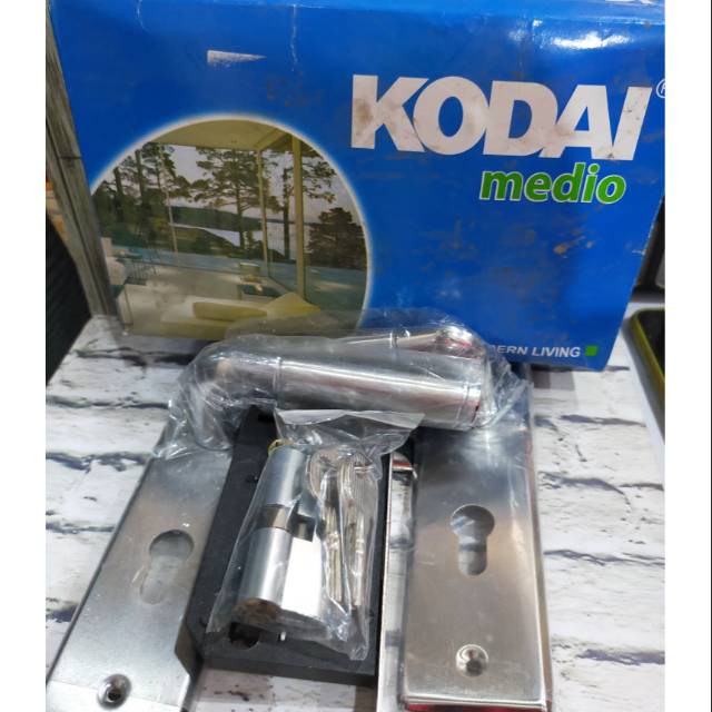 HANDLE PINTU KODAI MEDIO 5838130 SC