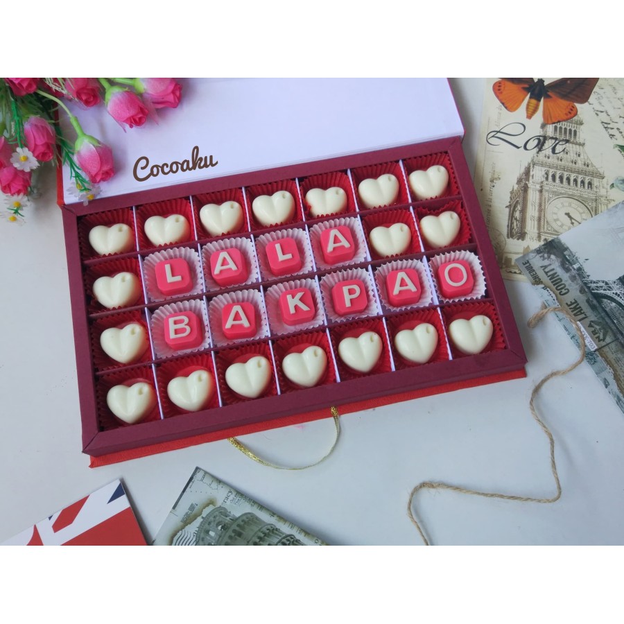 

Cokelat Nama / coklat ucapan (hardcase box 28 sekat)