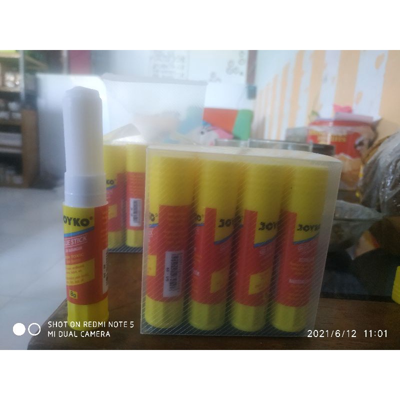 

Glue stic Non toxic