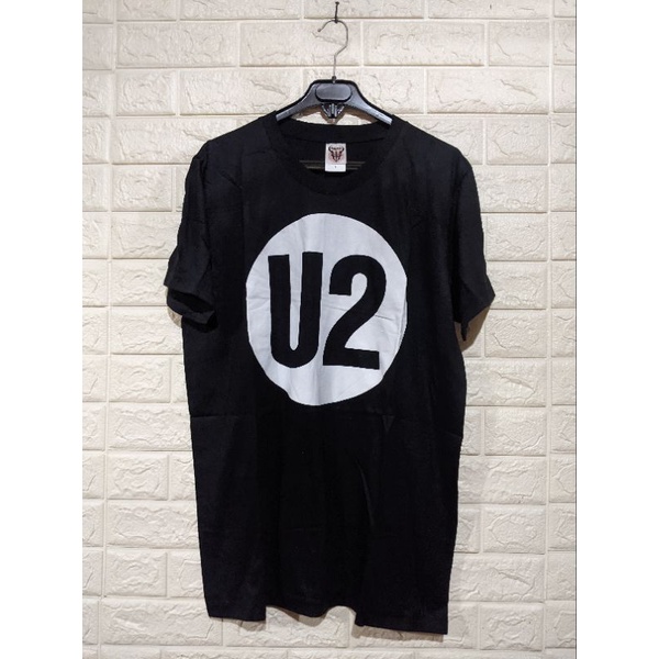 KAOS MUSIK U2 BUILT UP