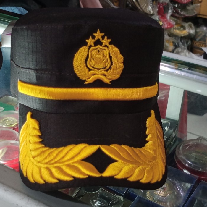topi komando pamen polri