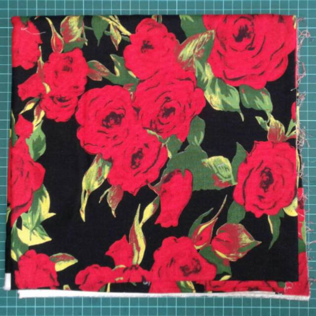 Kain Kanvas Linen Motif Bunga Merah