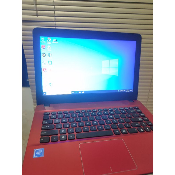 Laptop Asus X441S RAM 2 GB HDD 500 GB RED Mulus