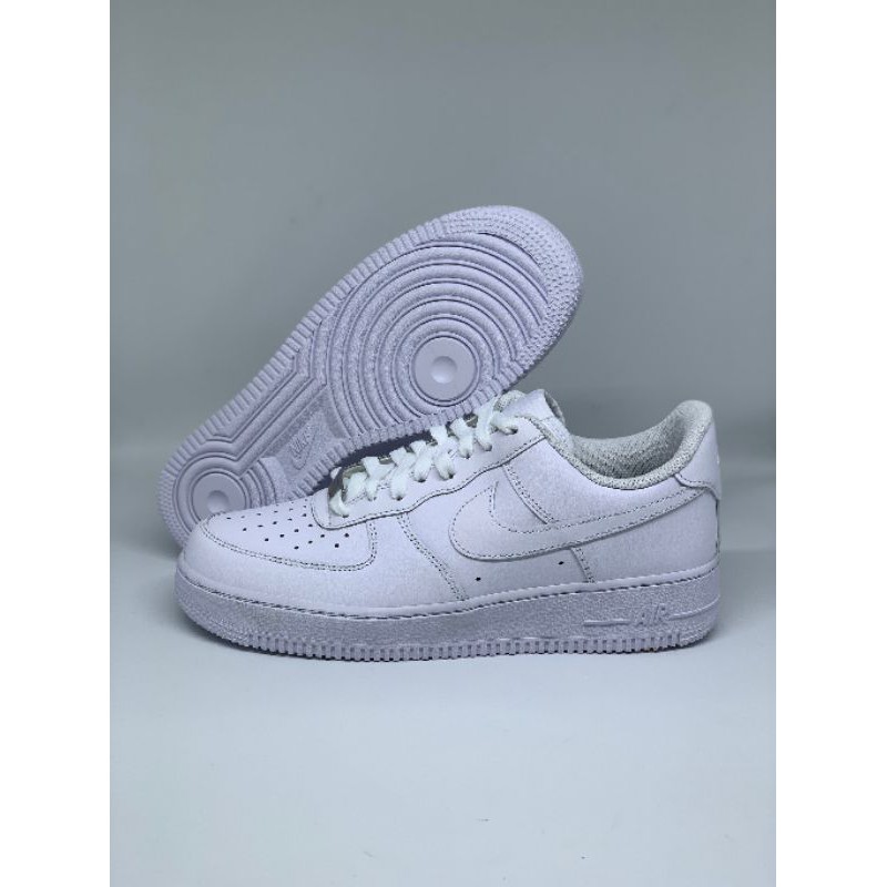 Nike Air Force 1 ‘07 Triple White