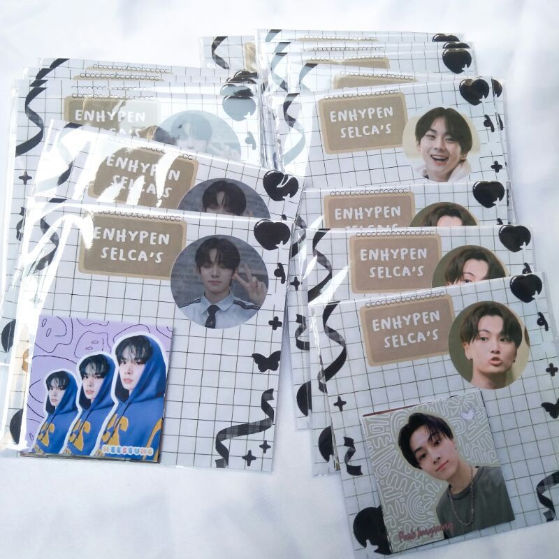 

enhypen selca, stiker aesthetic, foto enhypen lucu