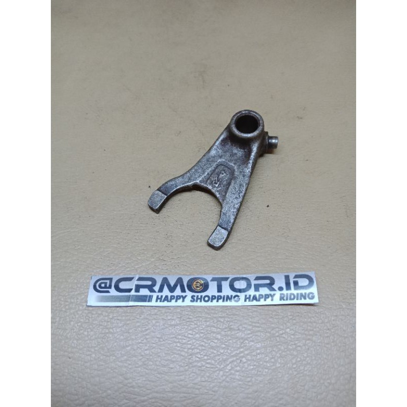 original cakaran rasio kanan capit udang transmisi R yamaha vixion old lama pnp vixion new NVL NVA