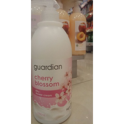 Guardian Silky Shower Cream, Varian: Rose, Olive, Cherry Blossom 1L