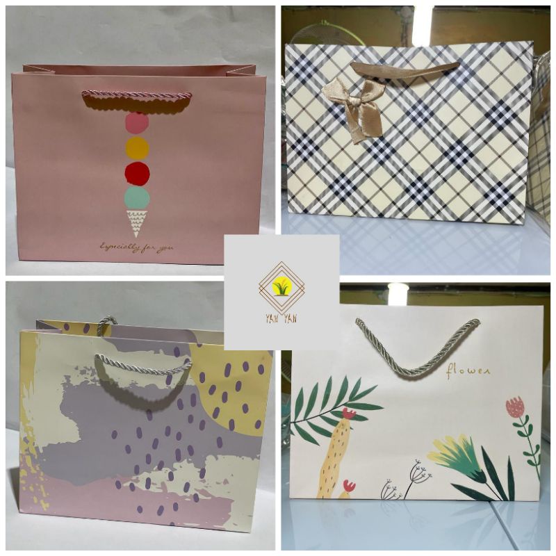 

PAPER BAG PAPERBAG MOTIF TAS KERTAS PERNIKAHAN KADO ULANG TAHUN ANAK (RANDOM)