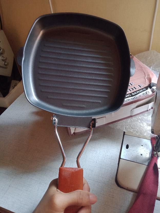 [free Buble ] Square Grill Pan 20 Cm