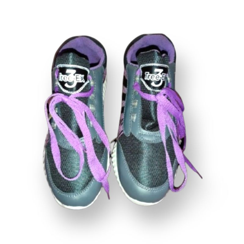 Sepatu Sneakers Wanita Warna Pink Buat Jalan santai