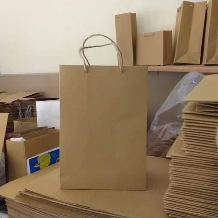 

Goodiebag polos / paperbag / shoopingbag / tas kertas