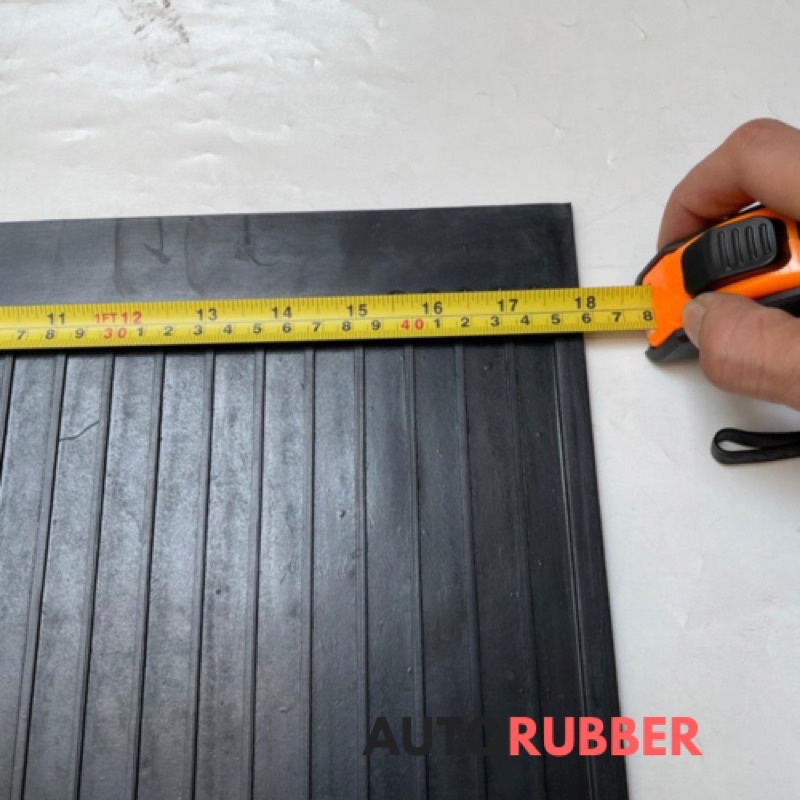 Karpet Roda Karet Karpet Lumpur Mud Guard Colt Diesel Double 2 Roda Belakang
