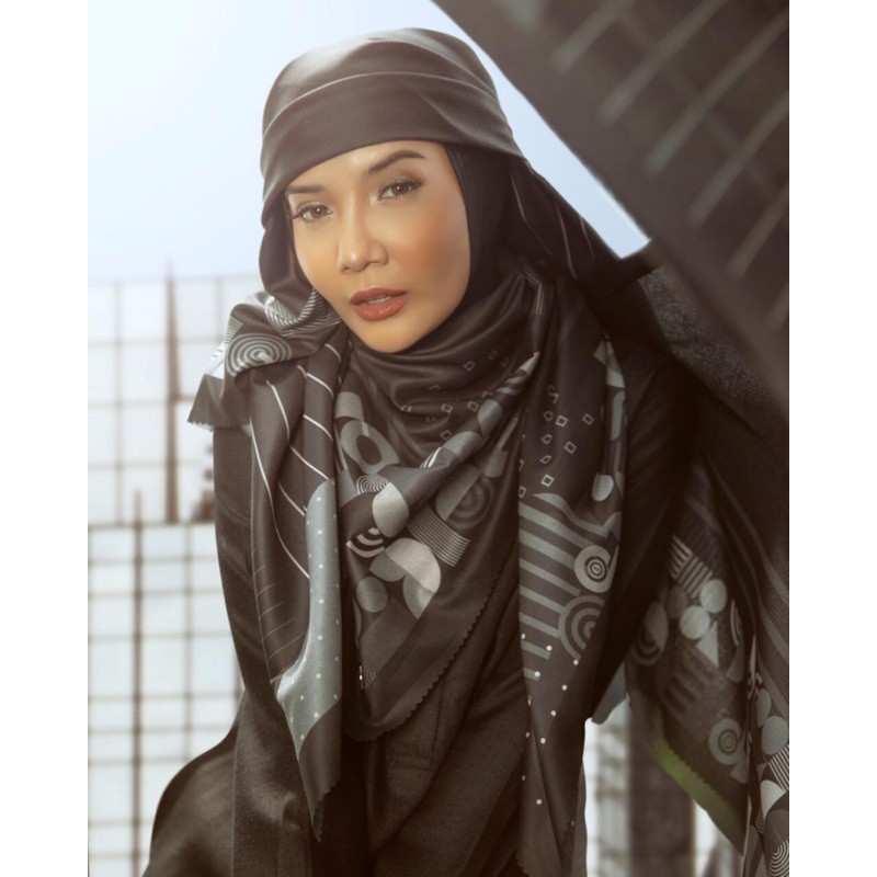 deenay x zaskia sungkar series black