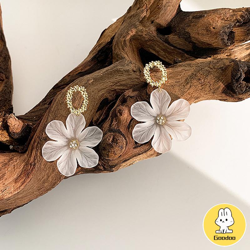 S925 Silver Needle Flower Shape Gaya Segar Anting Pejantan Cocok untuk Wanita -Doo