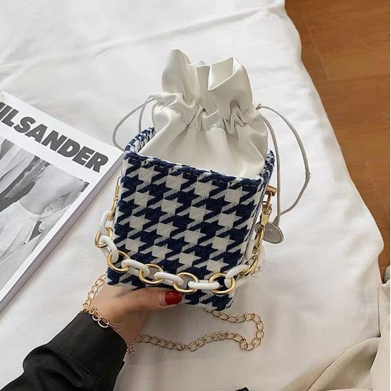 BJ57510 - BLACK/BLUE/BEIGE/RED - TAS KUBUS KOTAK SERUT CLUTCH SLEMPANG JINJING TOTEBAG HANDBAG TALI RANTAI CLUTCH TAS WANITA FASHION IMPORT MODIS ELEGAN TERMURAH TERLARIS TERBARU BAGSTORE JAKARTA TAS BATAM CR7510 JT5101