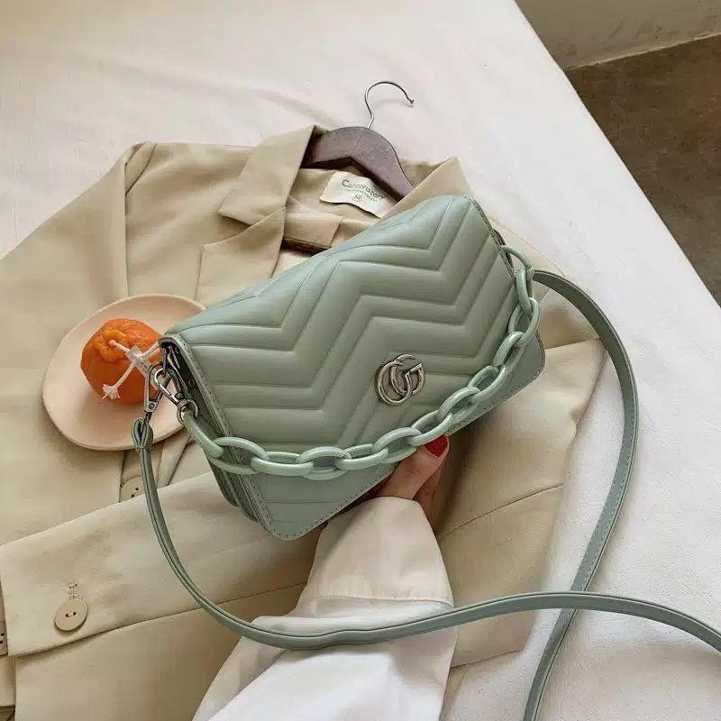 tas gucci ukuran 22cm