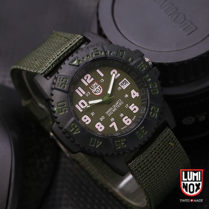 FASHION UPDATE Jam Tangan Pria   Cowok Luminox Kanvas Green MASA KINI