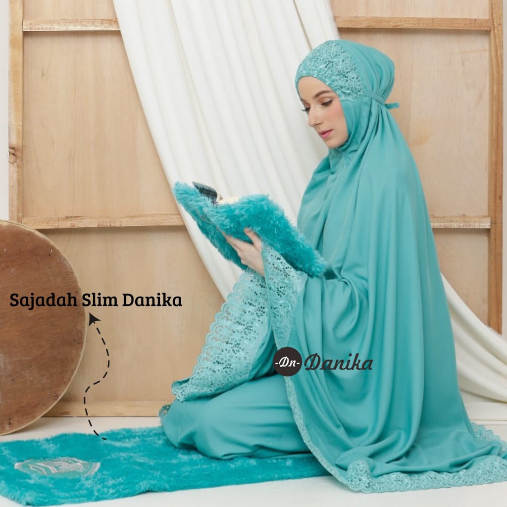 Mukena Zahra Danika Sajadah Slim dan Al Quran A5 non Terjemah Paket Hantaran Alat Sholat