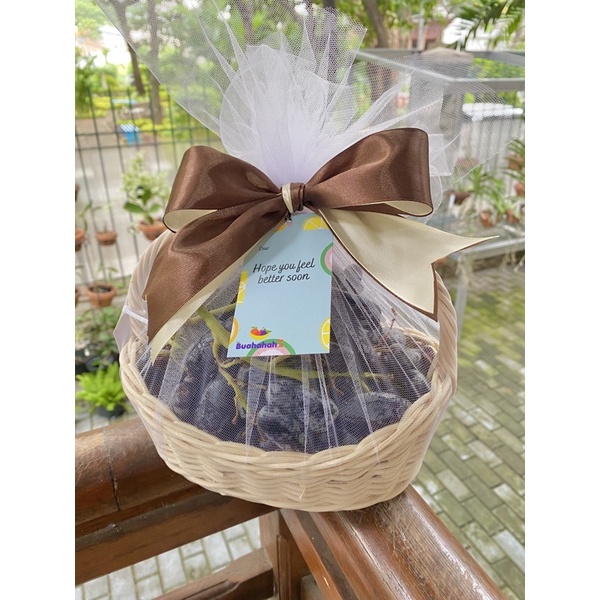 

black Seedless grapes