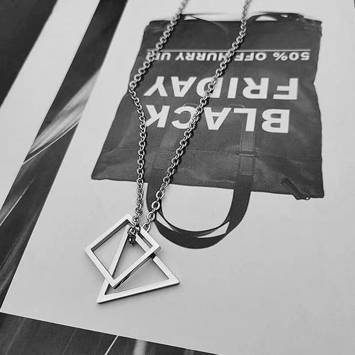 Kalung Rantai Panjang Dengan Liontin Segitiga Geometri Gaya Hip Hop Untuk Unisex / Pria / Wanita