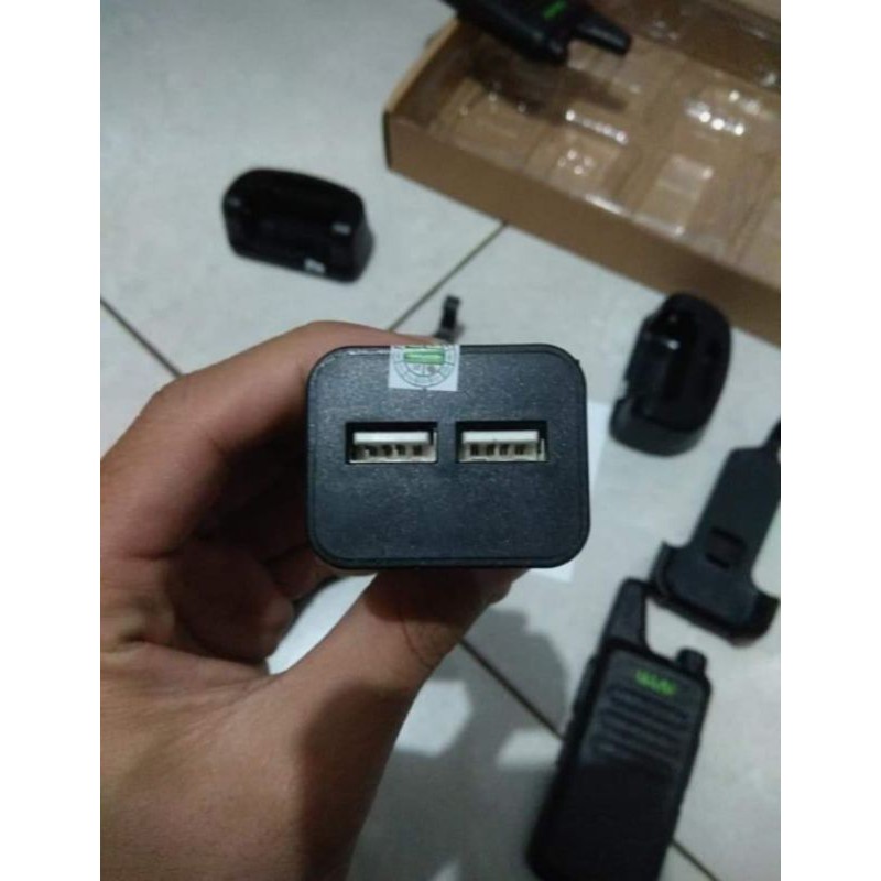 Walkie Talkie HT WLN KDC1 Two-Way Radio KD-C1 ( isi 2 pcs+ hanfre)