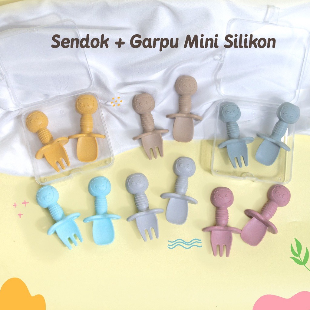 1 set sendok garpu + box silicon, silikon anti sedakSPOON / HIGH QUALITY FOOD GRADE BABY SILICONE SPOON / BABY TRAINING FORK &amp; SPOON/ BABY FEEDING SPOON SET  SILICONE TRAINING MINI SPOON And FORK PREMIUM SENDOK GARPU Makan Bayi Silikon silikon BPA Free Fo