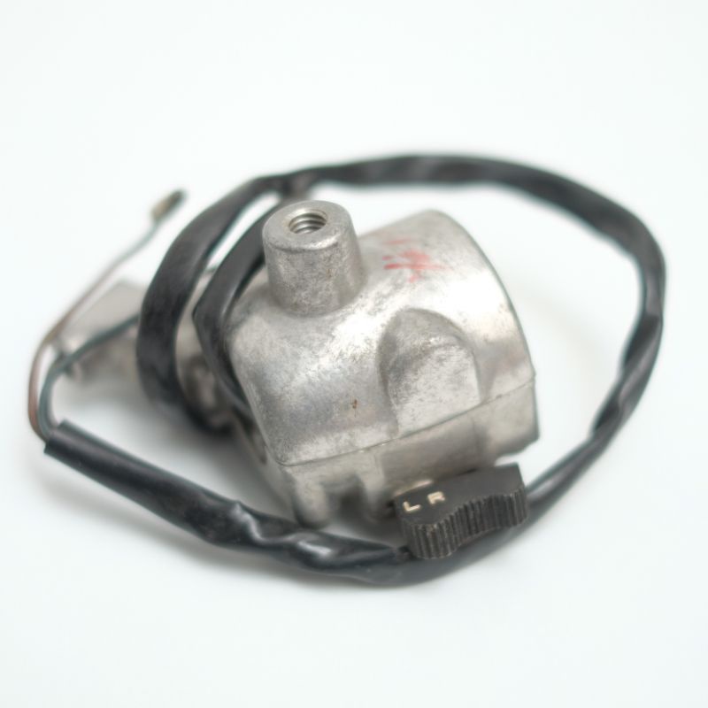 HOLDER KANAN YAMAHA YL1 TWIN TAHUN TUA YG80 YG1 YGS1 ORIGINAL NOS ORI BARU