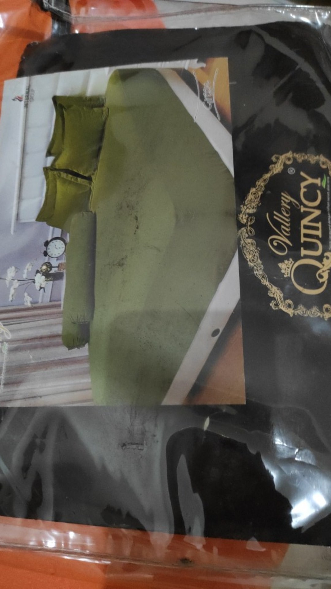 1 Kg Uk 180 / 160 Sprei Sprey Polos Embos Vallery Queen Atau King