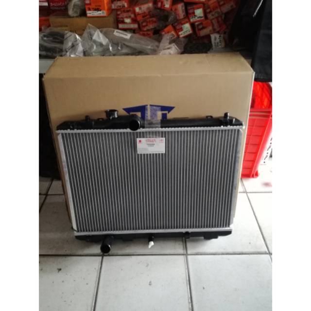 Radiator Suzuki Swift manual