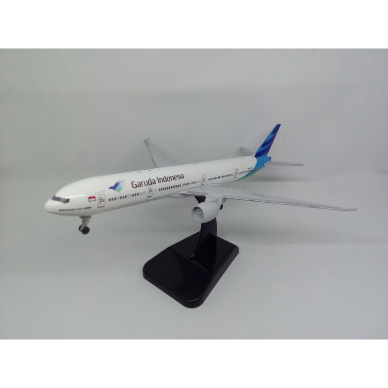 Diecast Miniatur Pesawat Boeing 777-300 GARUDA INDONESIA Murah