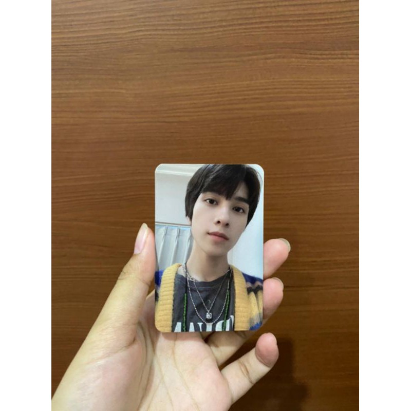(BOOKED) Photocard (PC) Hendery Take Over The Moon (TOTM)