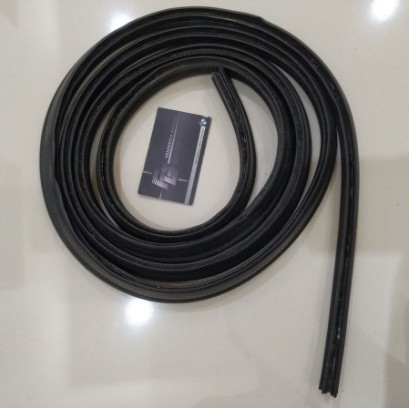 Original Bmw E39 Karet Bagasi