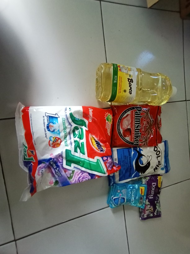 Downy Pelembut & Pewangi Konsentrat Allure Sachet Pack 6s X 10ml