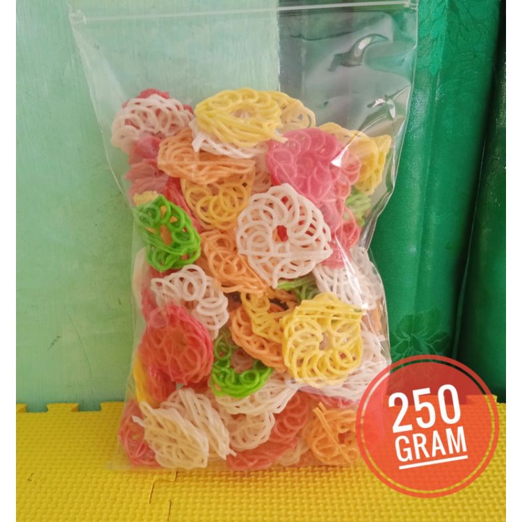 

Kerupuk Mawar Mentah Warna-Warni 250 Gram