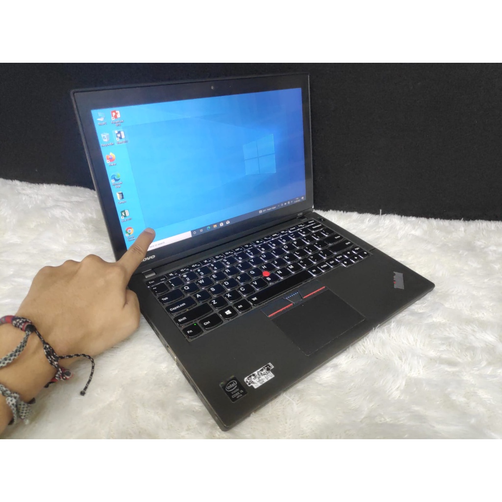 Laptop Lenovo Thinkpad Core i5 Gen5- RAM 8GB - SSD 256GB - TOUCHSCREEN