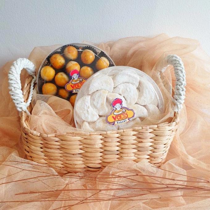 

PARCEL KUE KERING LEBARAN PAKET VALID XCD521XS