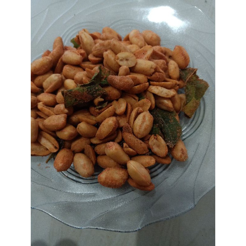 

kacang bawang gurih dan renyah kualitas terjamin - 1 kg