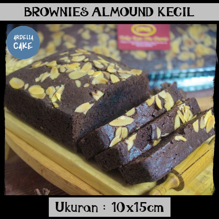 

Brownies Kacang Almond 250gr / Brownies PREMIUM / Cemilan Enak