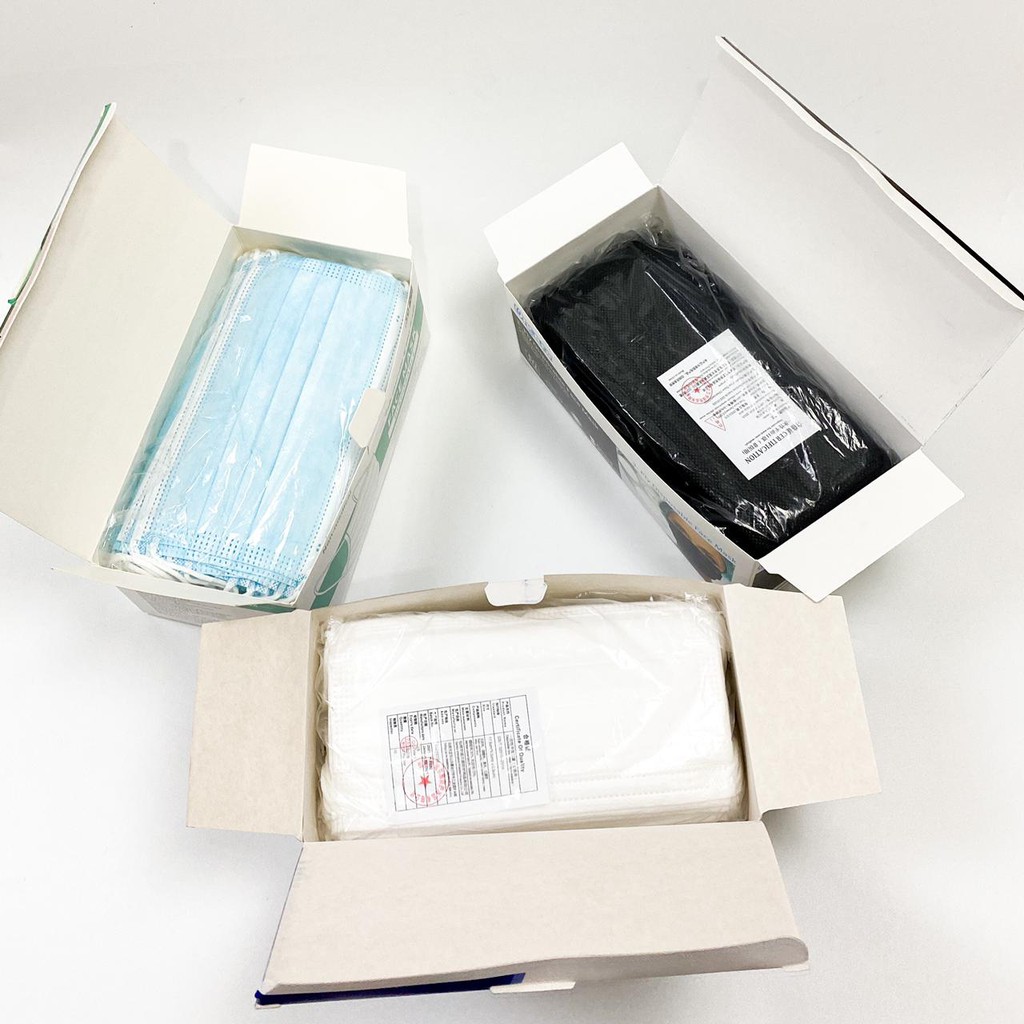 Masker Hitam , Putih dan Biru 3ply Isi 50PCS / Masker Korea Warna Termurah