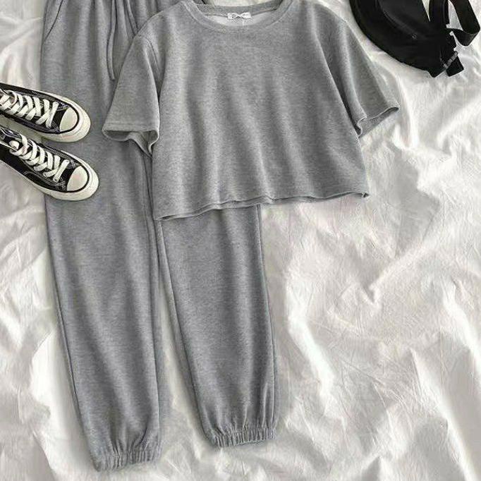 Grosiran Murah KAOS DAILY CROP TOP ONE SET POLOS / SETELAN ONE SET WANITA / PAKAIAN WANITA / ATASAN 