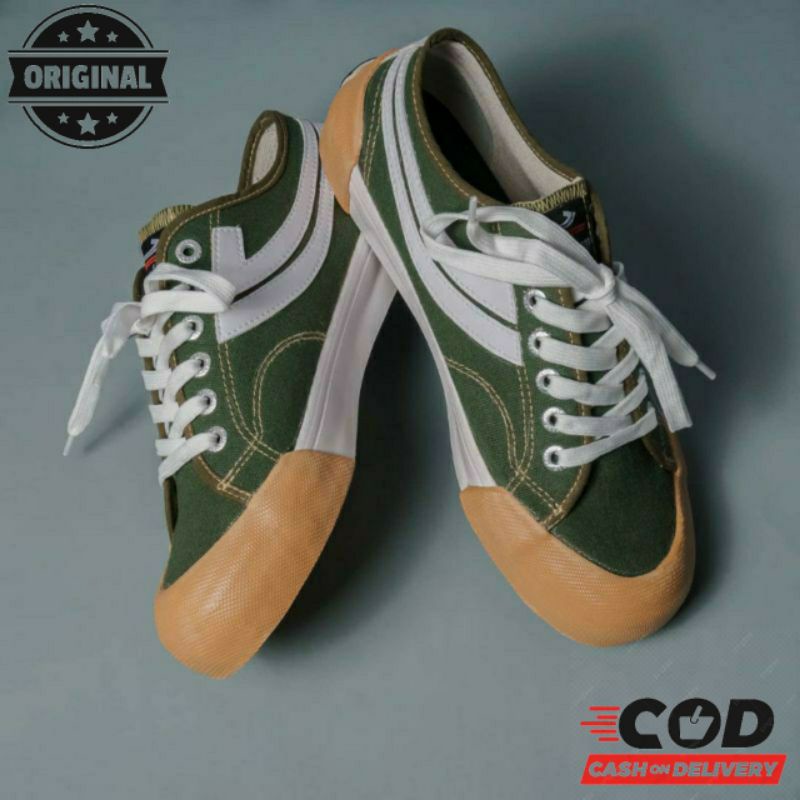 Sepatu Johnson Low Galaxy Pro green