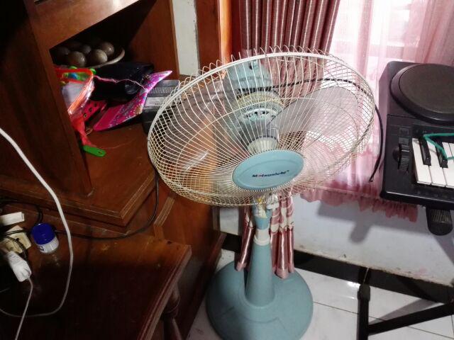 Lock&lock Food Container 4.5liter -- Hpl827 --