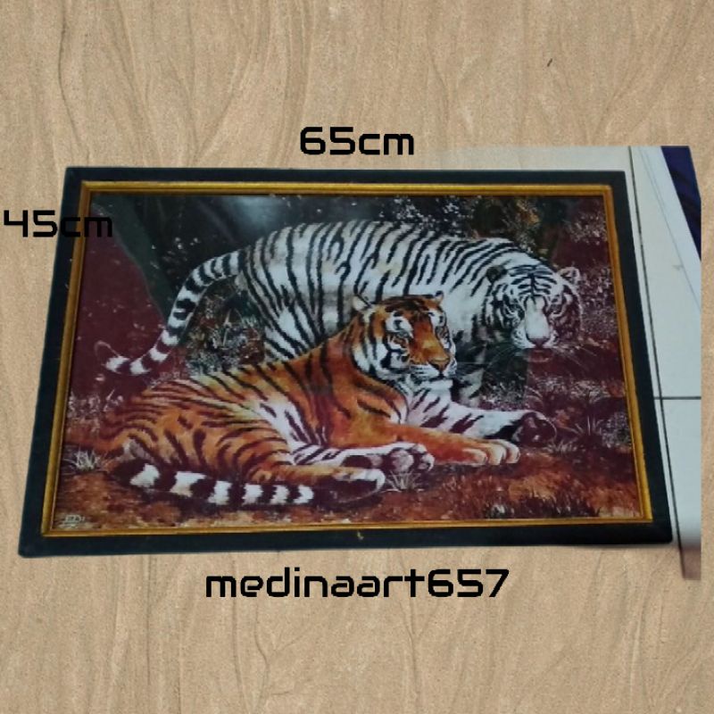 LUKISAN HIASAN DINDING DEKORASI RUMAH RUANG TAMU GAMBAR HARIMAU BERSAUDARA+BINGKAI UKURAN 65×45