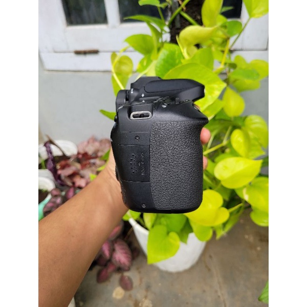 canon eos 80d body only second