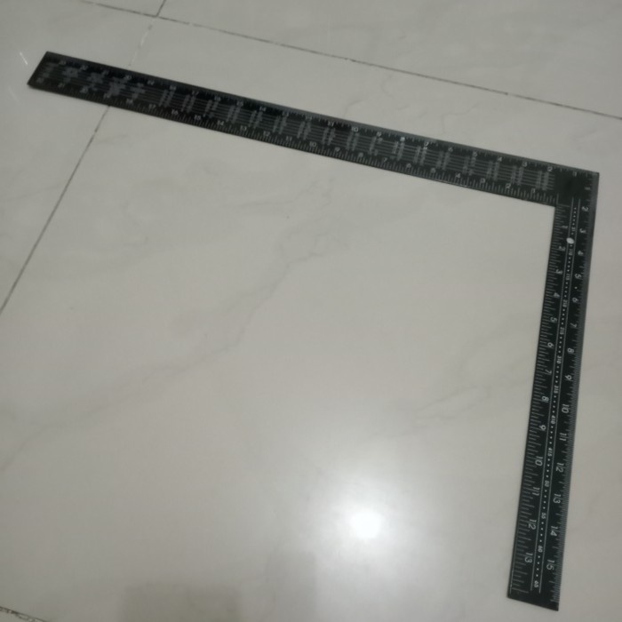 

Produk Siku L - Penggaris Siku 90 Derajat - Penggaris Siku Tukang 40X60 Cm Berkualitas